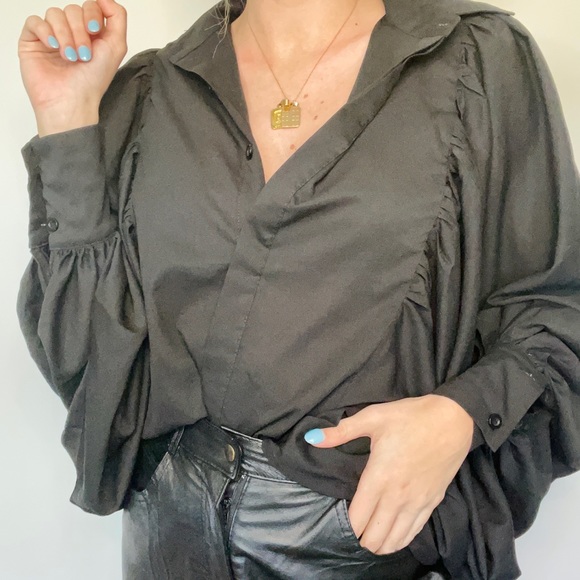 Nasty Gal Tops - Nasty Gal Balloon Sleeve Blouse